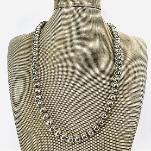 Vintage Beaded Shell Necklace Item K # 665